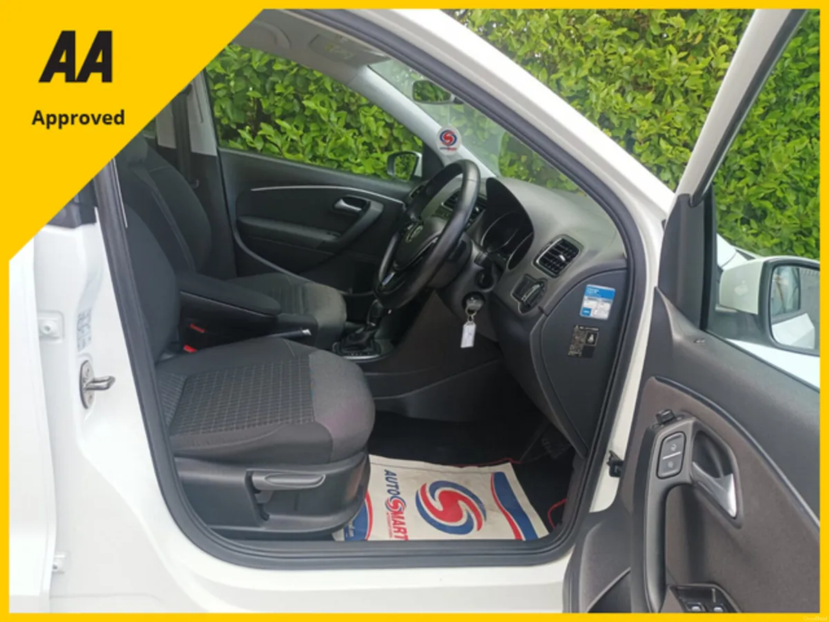 Volkswagen Polo 1.2 TSI Automatic, 2016 - Image 3