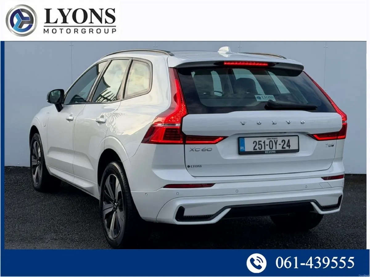 Volvo XC60 T6 AWD PHEV Plus Dark - Image 2