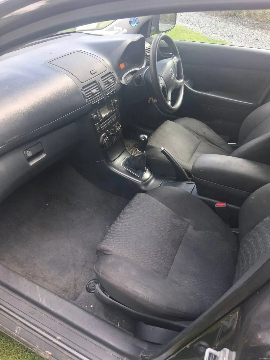 Toyota avensis - Image 4