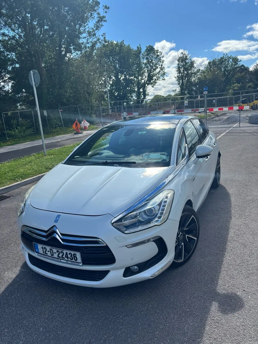 Citreön DS5 - Image 1
