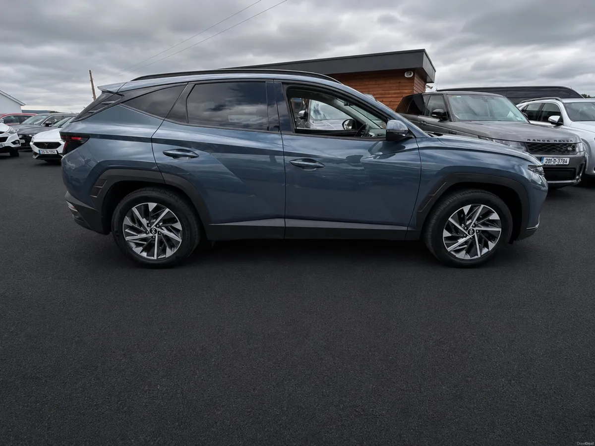 2022 Hyundai Tucson Executive low kms as new - Image 3