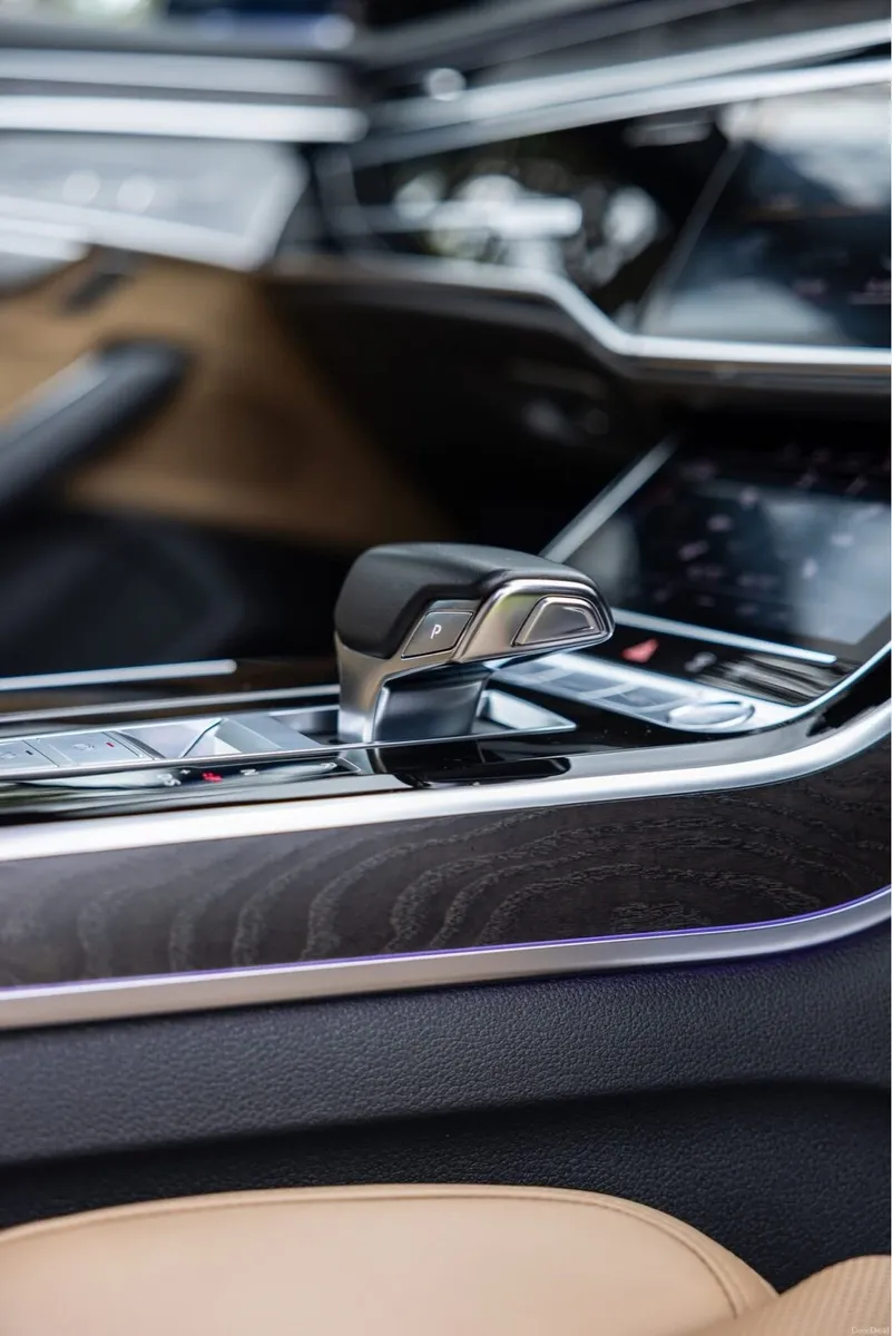 Audi A8 - Image 3