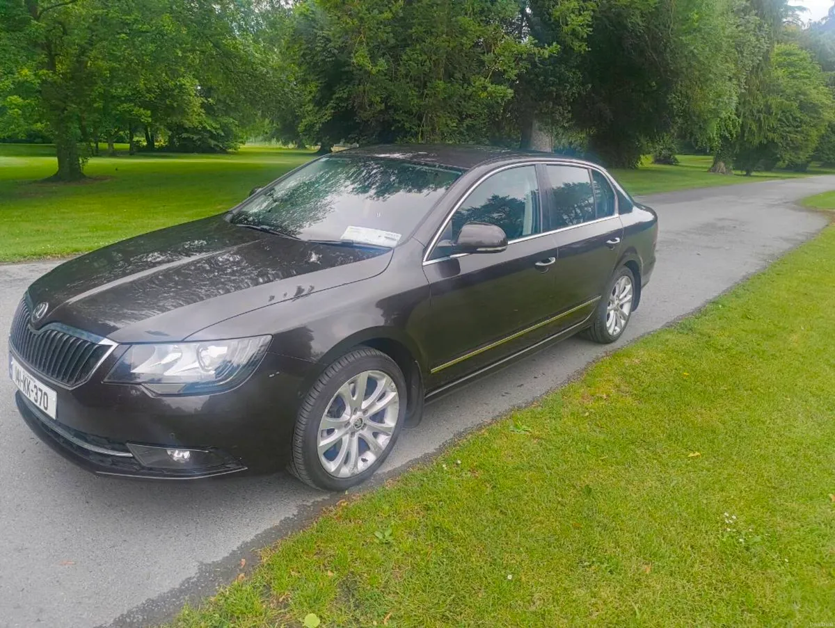 2014 Skoda Superb 2.0 Manual Elegance - Image 1
