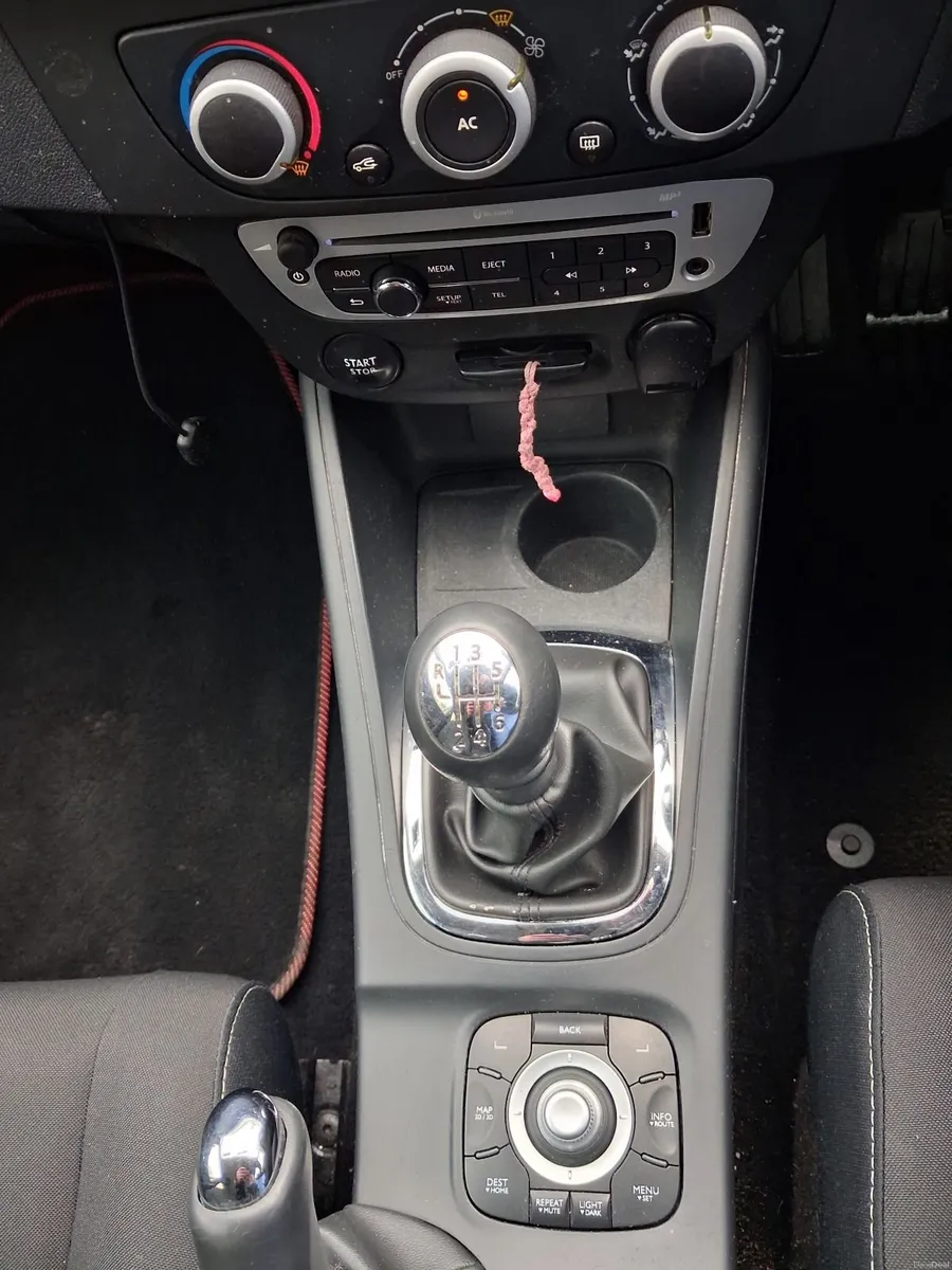Renault Megane 2014 - Image 4