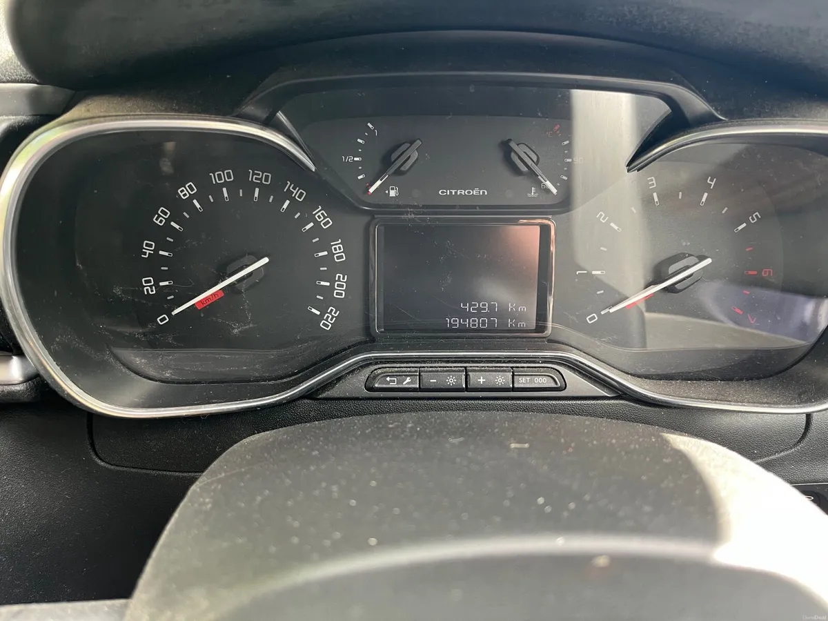 Citroen C3 2017 *DEPOSIT TAKEN* - Image 4