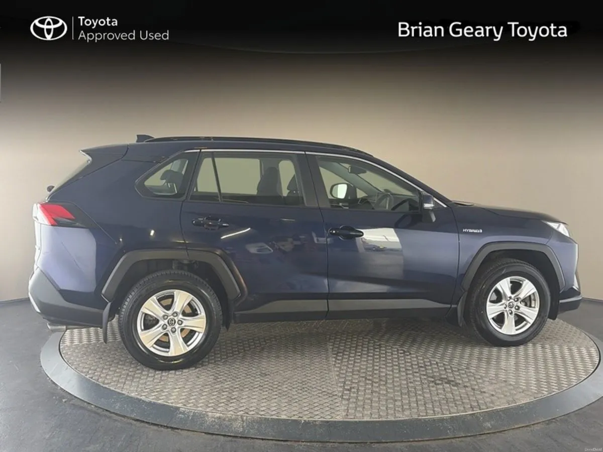 Toyota RAV4 HYBRID LUNA 2WD - Image 3