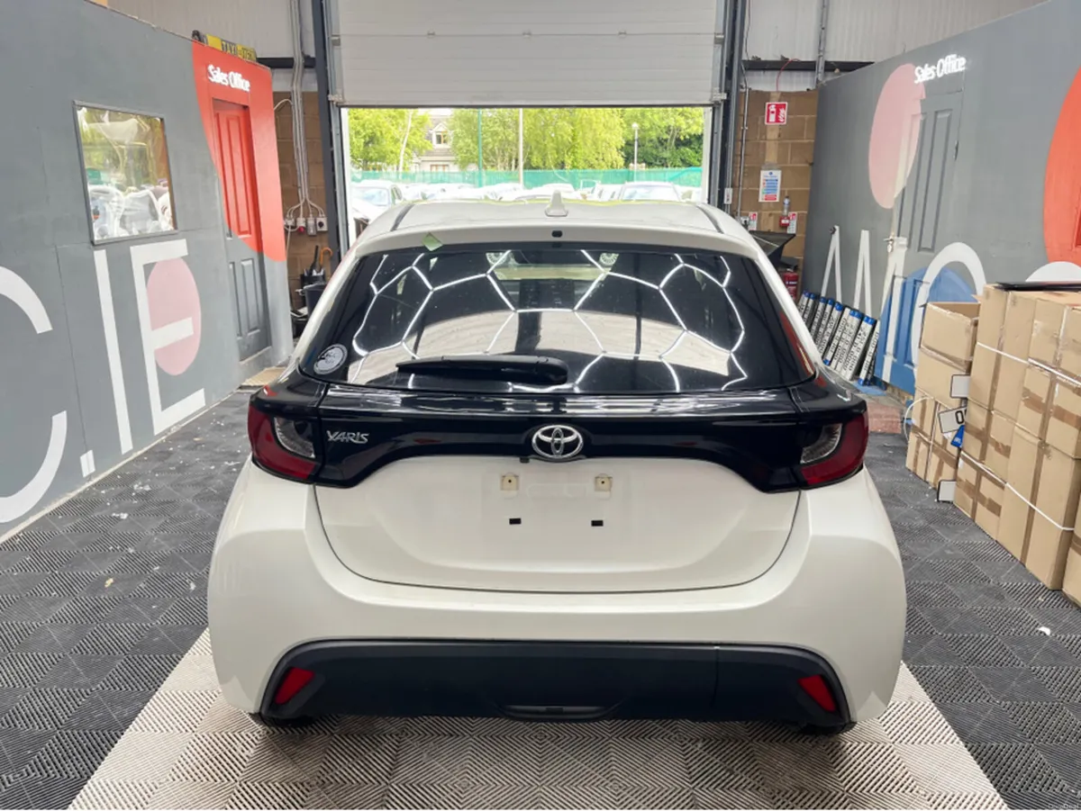 Toyota Yaris Automatic - 1L Petrol - Reverse Camer - Image 3