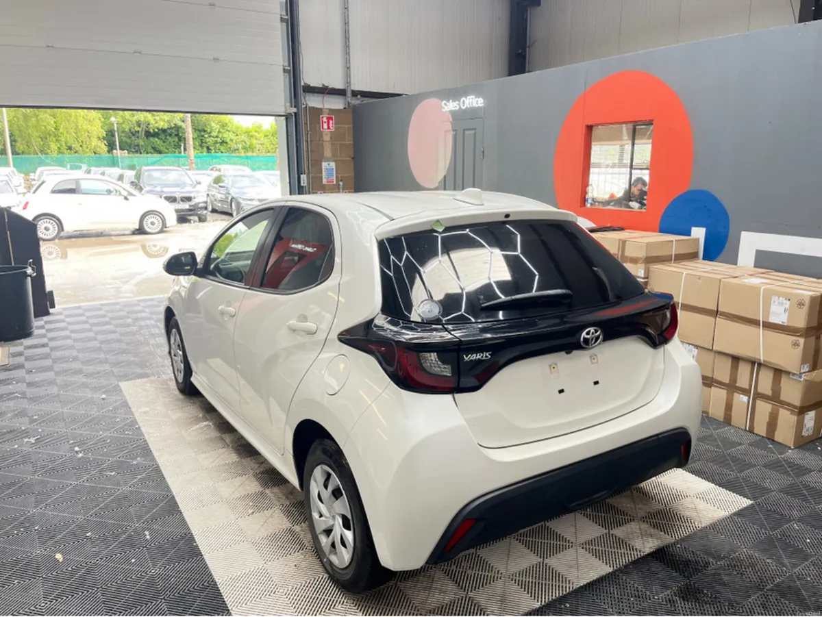 Toyota Yaris Automatic - 1L Petrol - Reverse Camer - Image 4