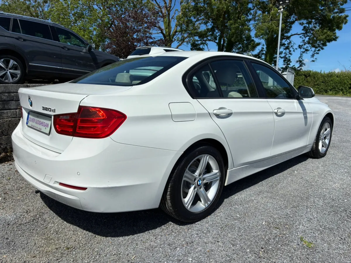BMW 3-Series 320D SE AUTO - Image 2