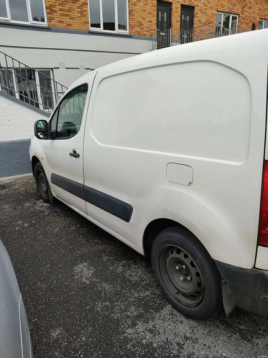 Peugeot Other 2011 - Image 2