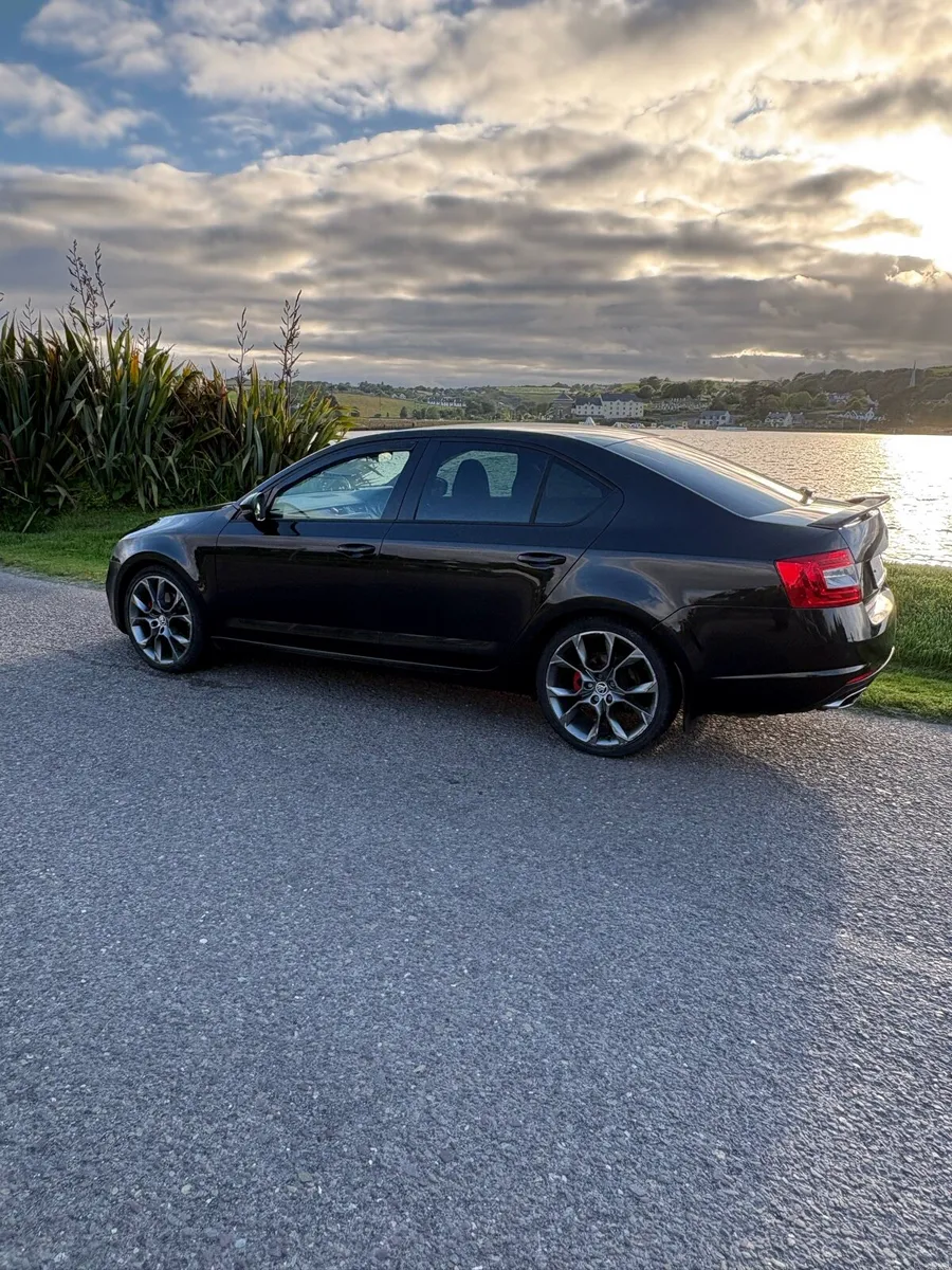 SKODA OCTAVIA VRS 2.0 DIESEL - Image 2
