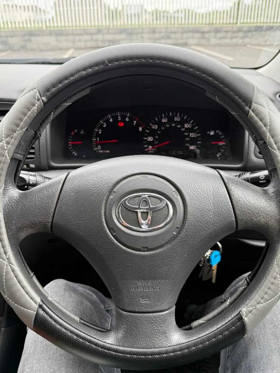 Toyota Corolla - Image 3