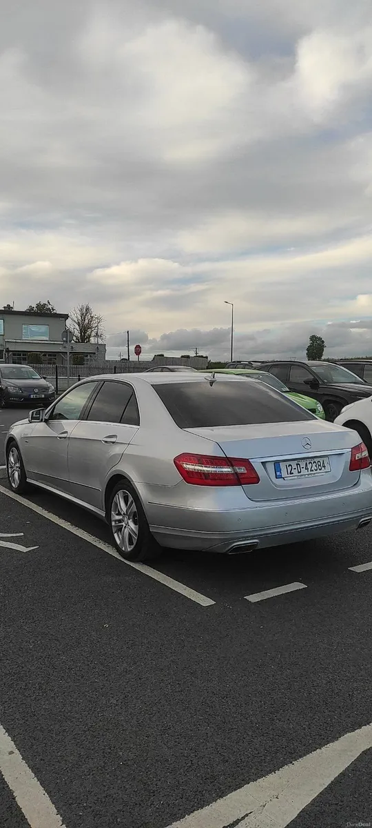 Mercedes-Benz E-Class 2012 - Image 4