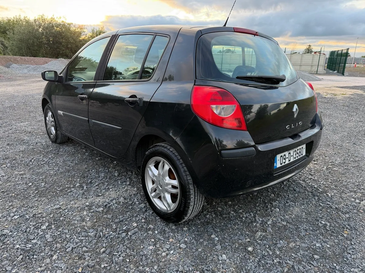 Renault Clio 1.2 petrol New NCT - Image 4