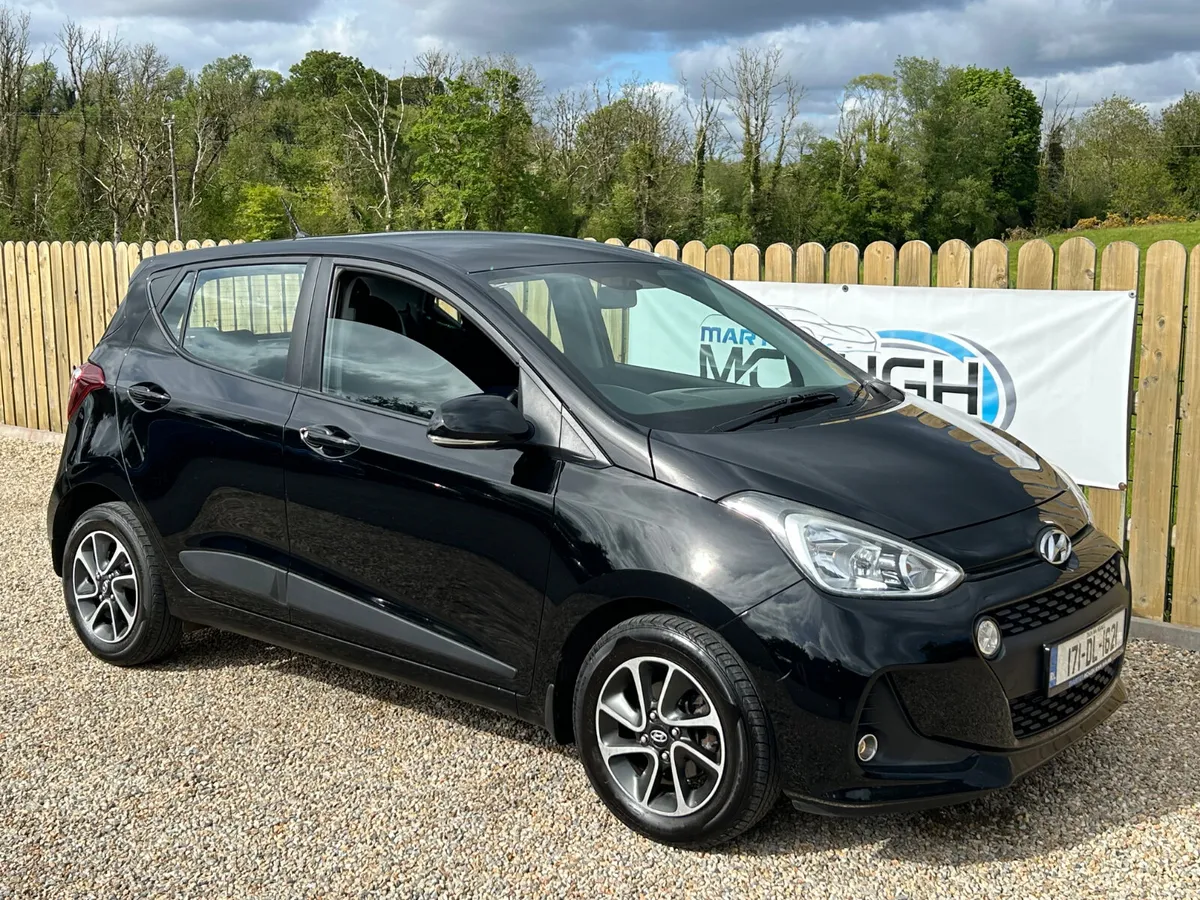 2017 Hyundai i10 Deluxe 1.0 Petrol - Image 2