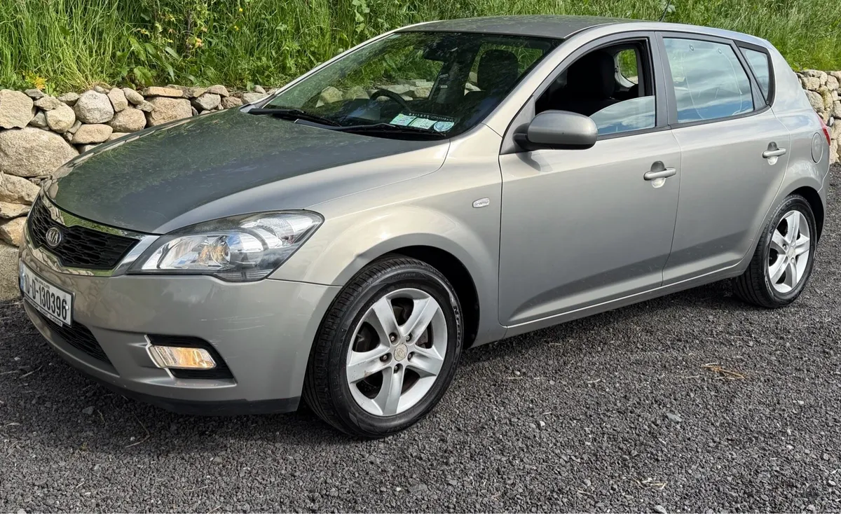 2010 Kia Ceed 1.4petrol Manual Taxed 09/26 - Image 3