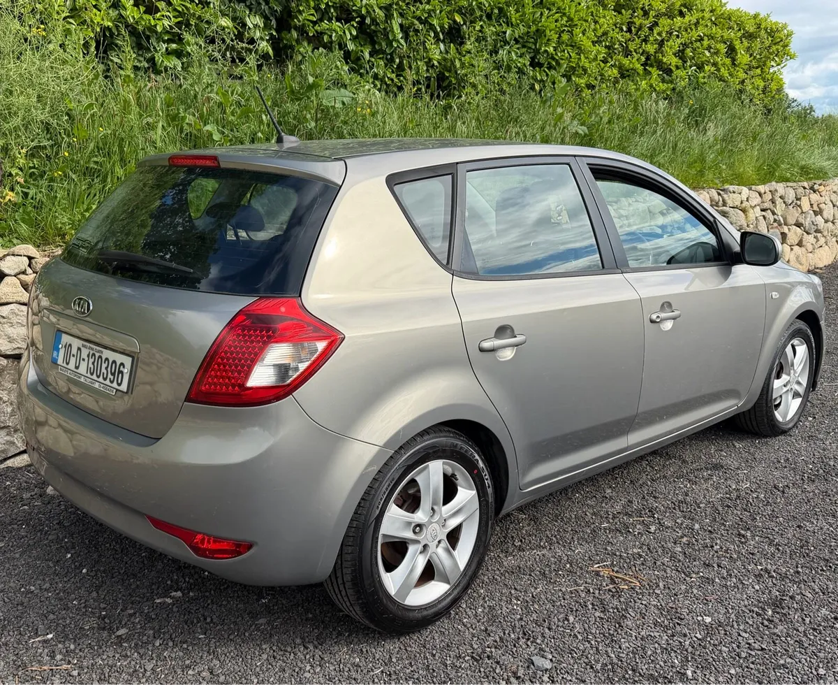 2010 Kia Ceed 1.4petrol Manual Taxed 09/26 - Image 4