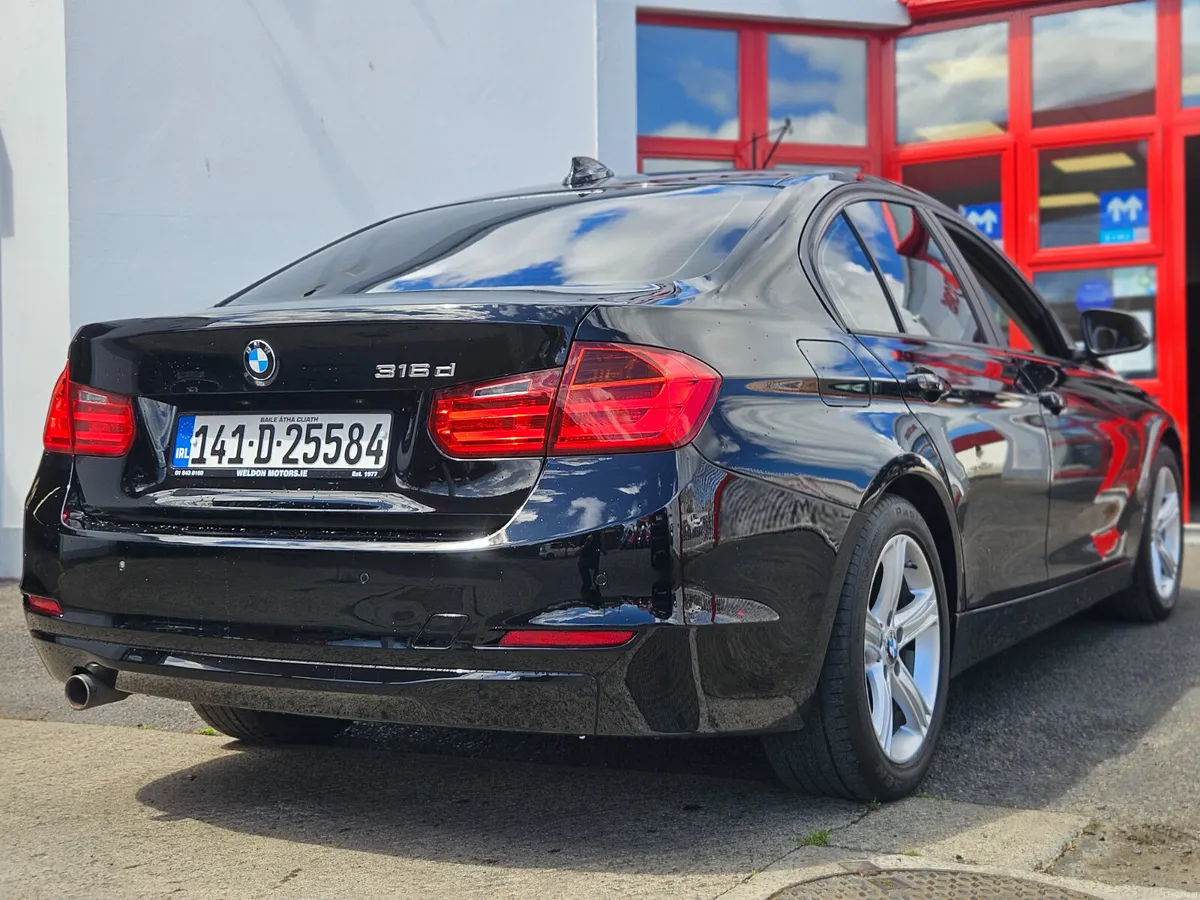 BMW 3-Series 2014 - Image 4
