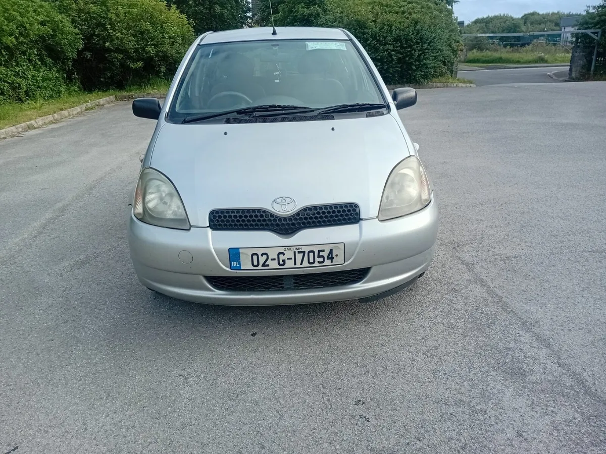 Toyota Yaris 2002 - Image 1
