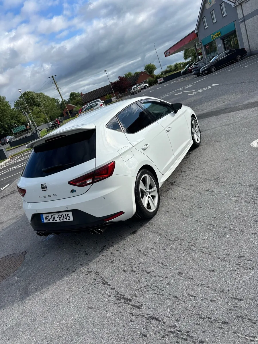 Seat Leon FR 2.0 TDI - Image 3