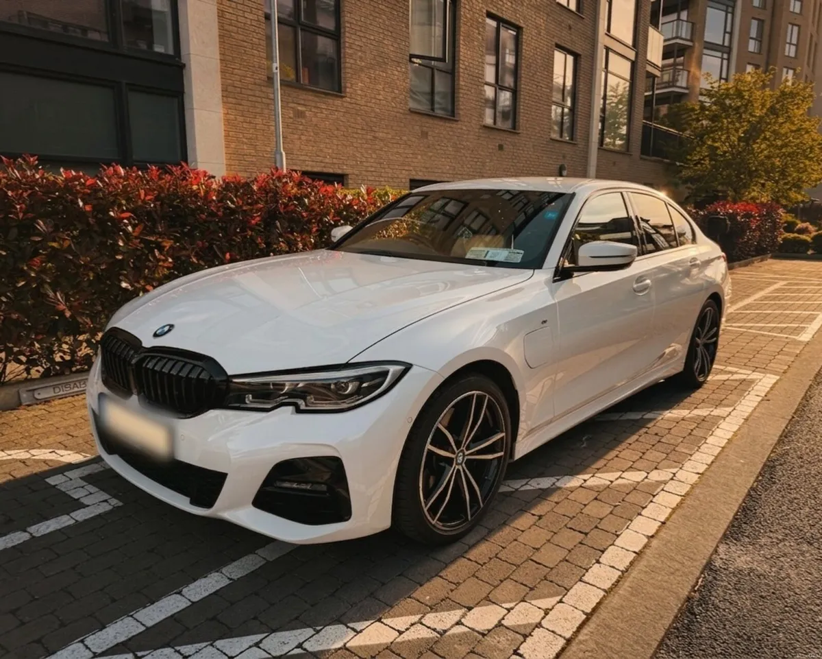 BMW 3-Series 2020 M Sports Pro - Image 4