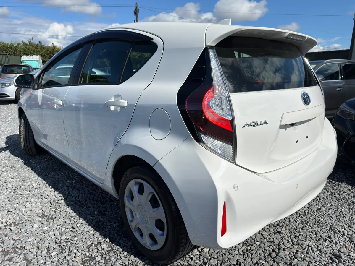 🔵 Toyota Aqua 1.5 Petrol Hybrid - Image 4