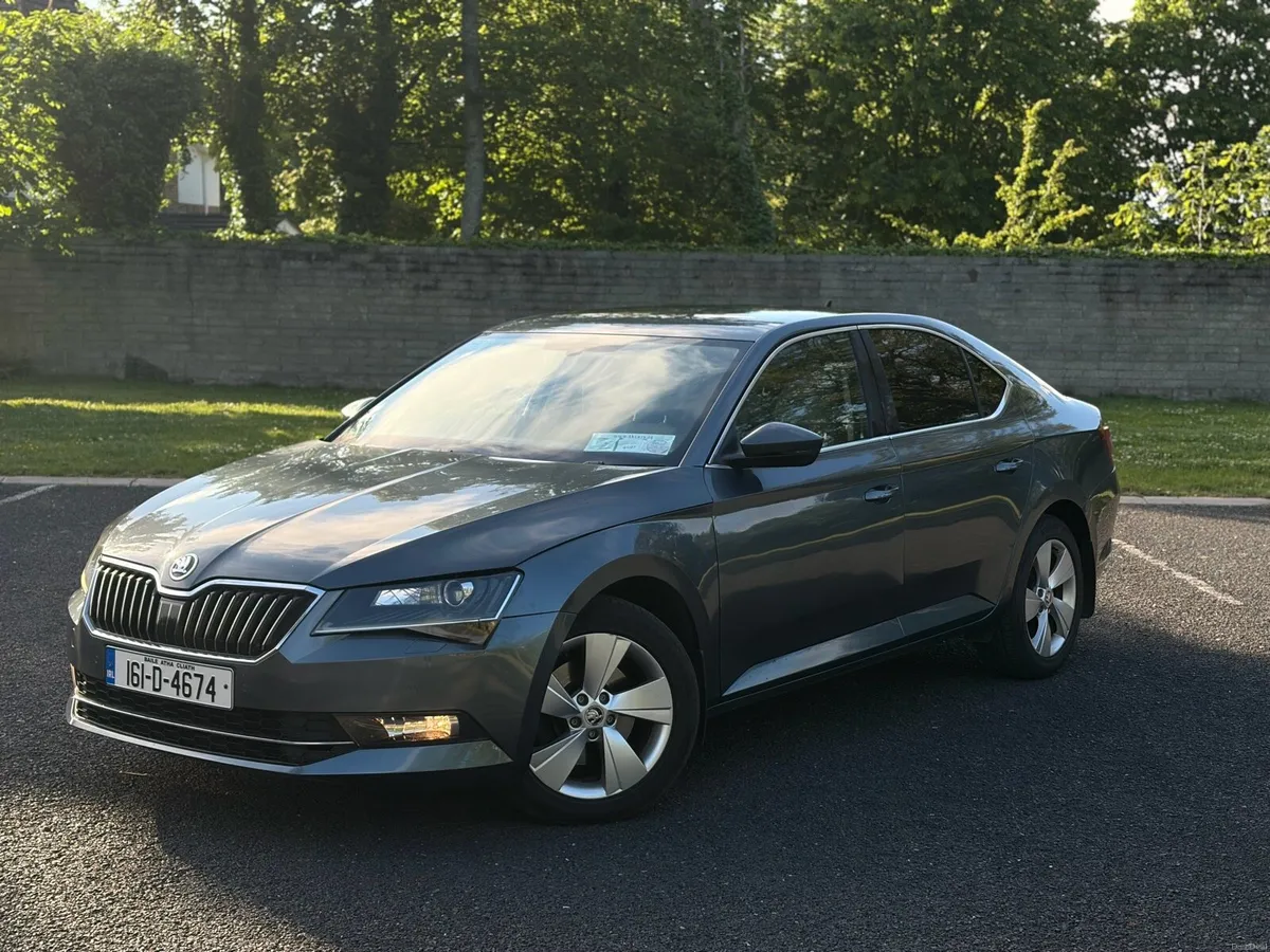 Skoda Superb DSG- Huge Spec| Full Service History| - Image 1