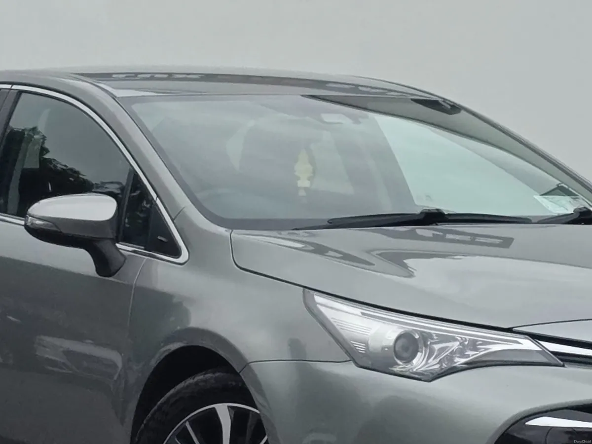 2016 Toyota Avensis 1.6D SOL / NCT TILL 11/26 - Image 1