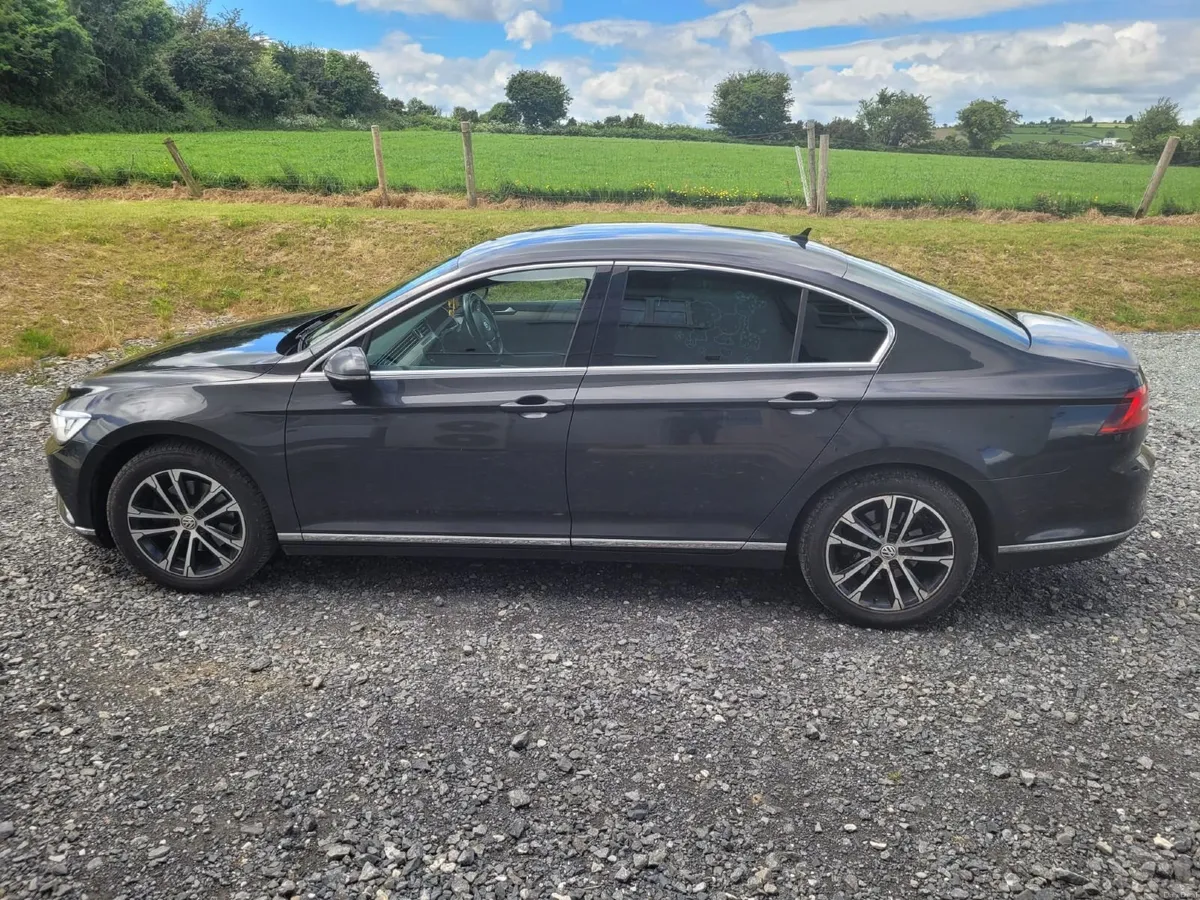 Volkswagen Passat 1.6 TDI Highline - Image 2