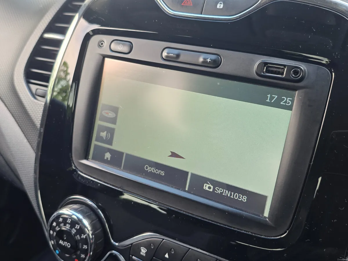 2015 Renault Captur 1.5 DCI SIGNATURE - Image 6