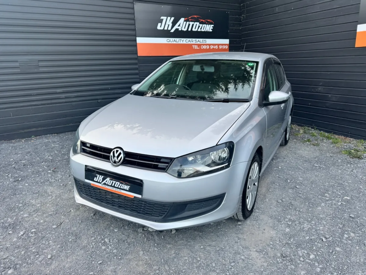 Volkswagen Polo Auto - Image 3