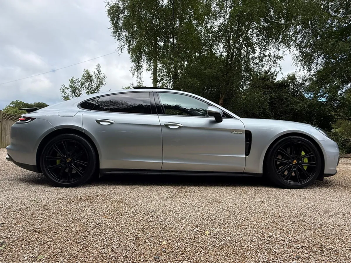 Porsche Panamera 4 E-HYBRID *Panoramic Sunroof…BOS - Image 4