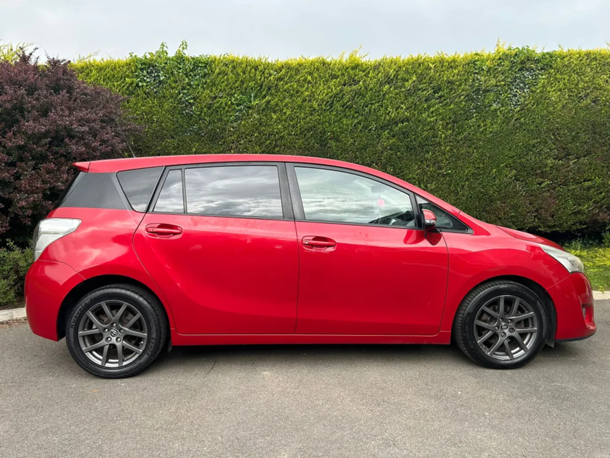 Toyota Verso TREND D-4D 5DR - Image 5