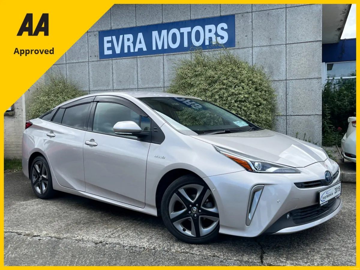 Toyota Prius TOURING SELECTION AUTOMATIC HYBRID 1. - Image 1