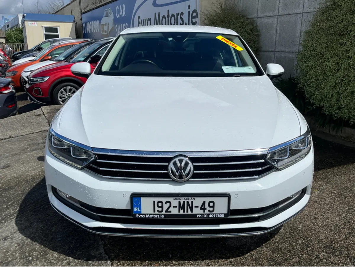 Volkswagen Passat HIGHLINE 2.0 TDI MANUAL 6SPEED F - Image 2