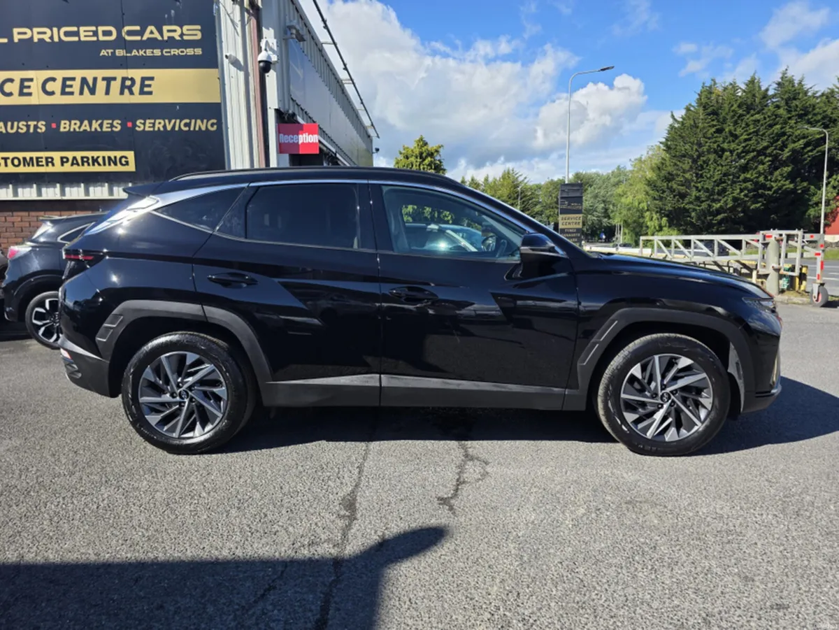 Hyundai Tucson IX35 EXECUTIVE PLUS 5DR - Image 5