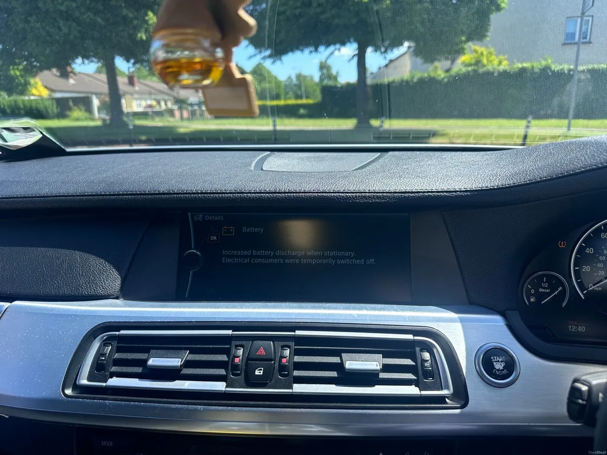 Renault Clio 2011 - 1.1 petrol - Image 2