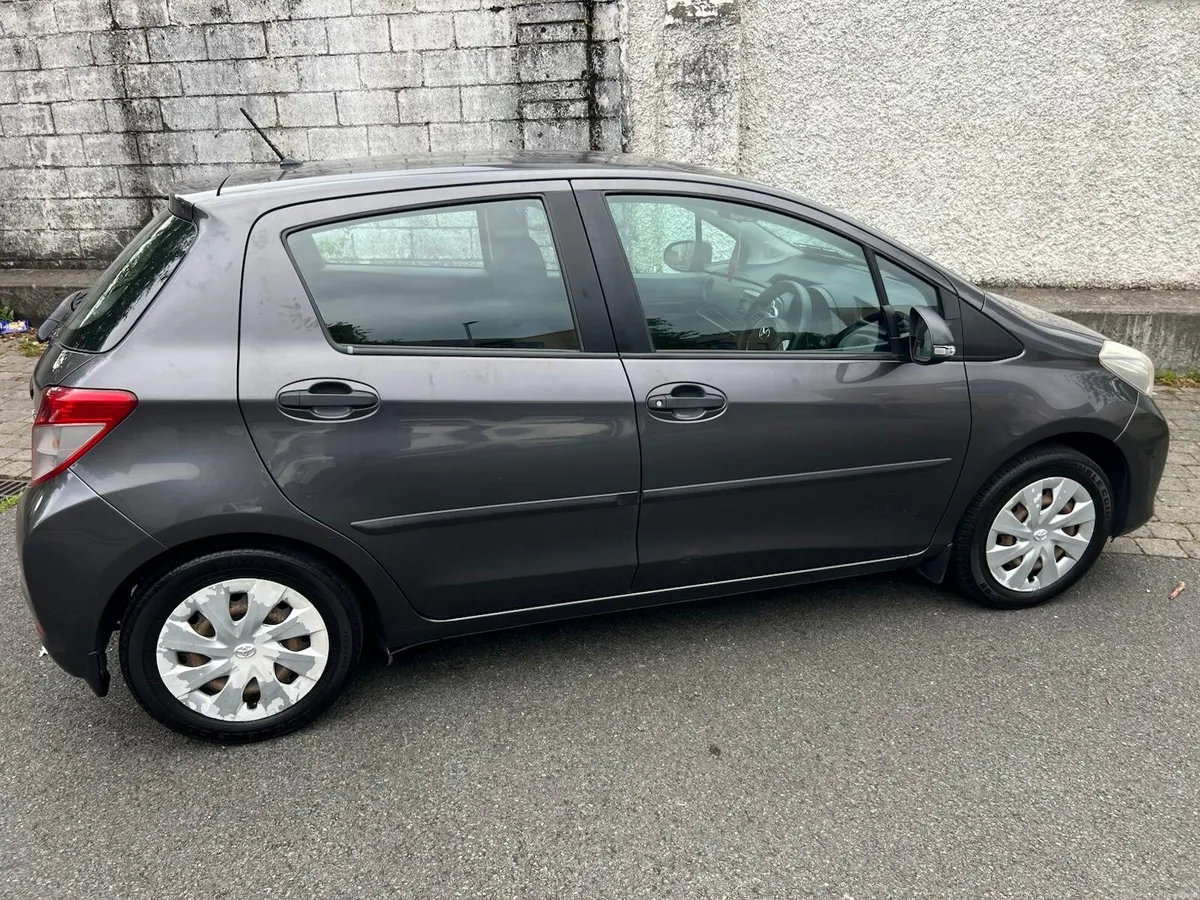 Toyota Yaris - Image 3