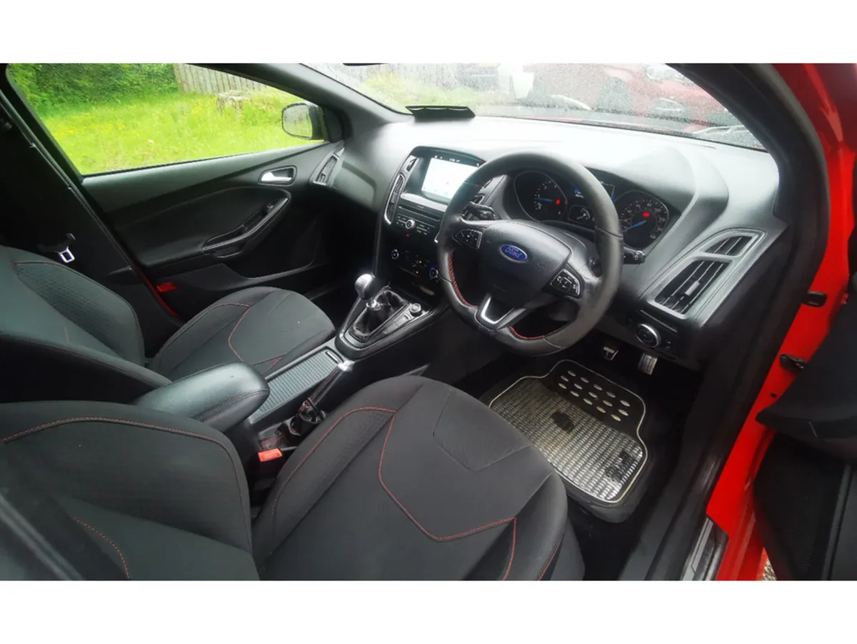 Ford Focus 2.0 TDCI ZETEC S RED EDI - Image 4