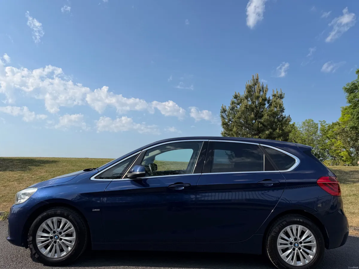 218i LUXURY Active Tourer - Image 4