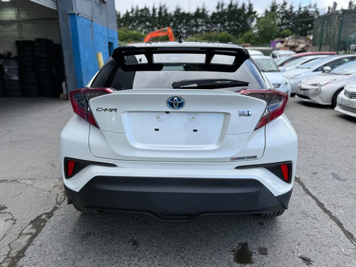 2021 Toyota C-HR Automatic Hybrid / G  Spec - Image 6