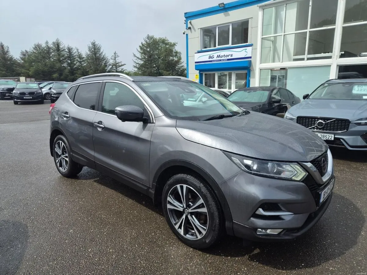 Nissan Qashqai 1.5 SV Premium SS 18 4DR - Image 2