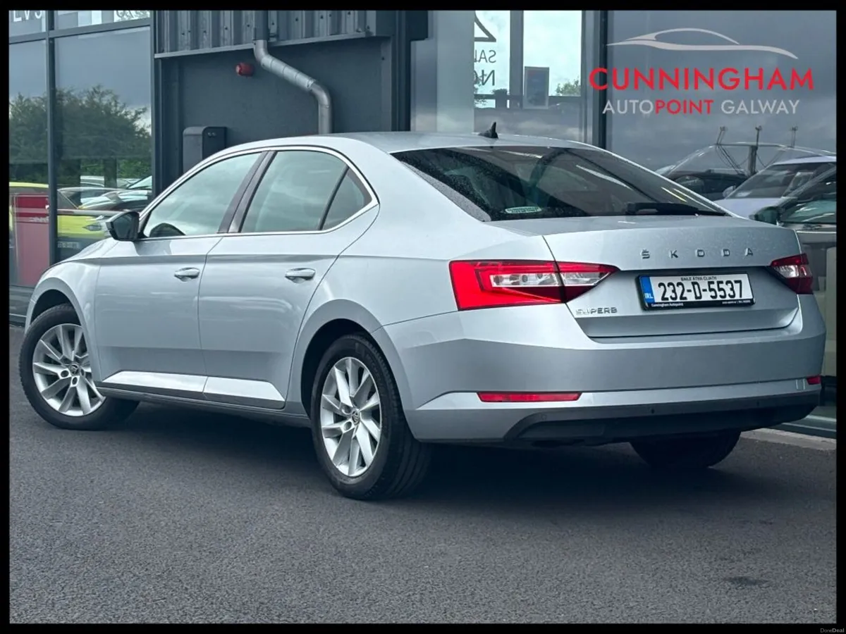 Skoda Superb 2.0TDi Ambiente - Image 2