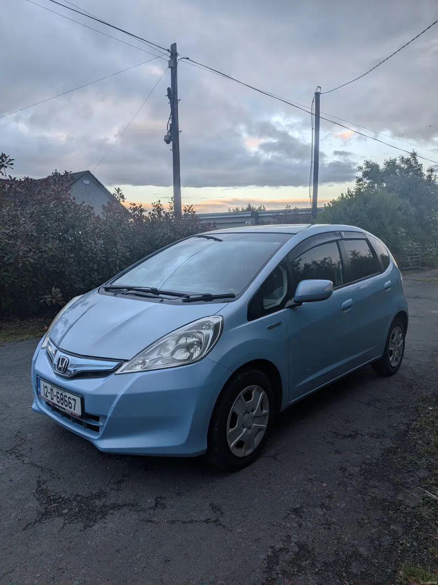 2012 Honda Fit Hybrid Automatic - Image 3