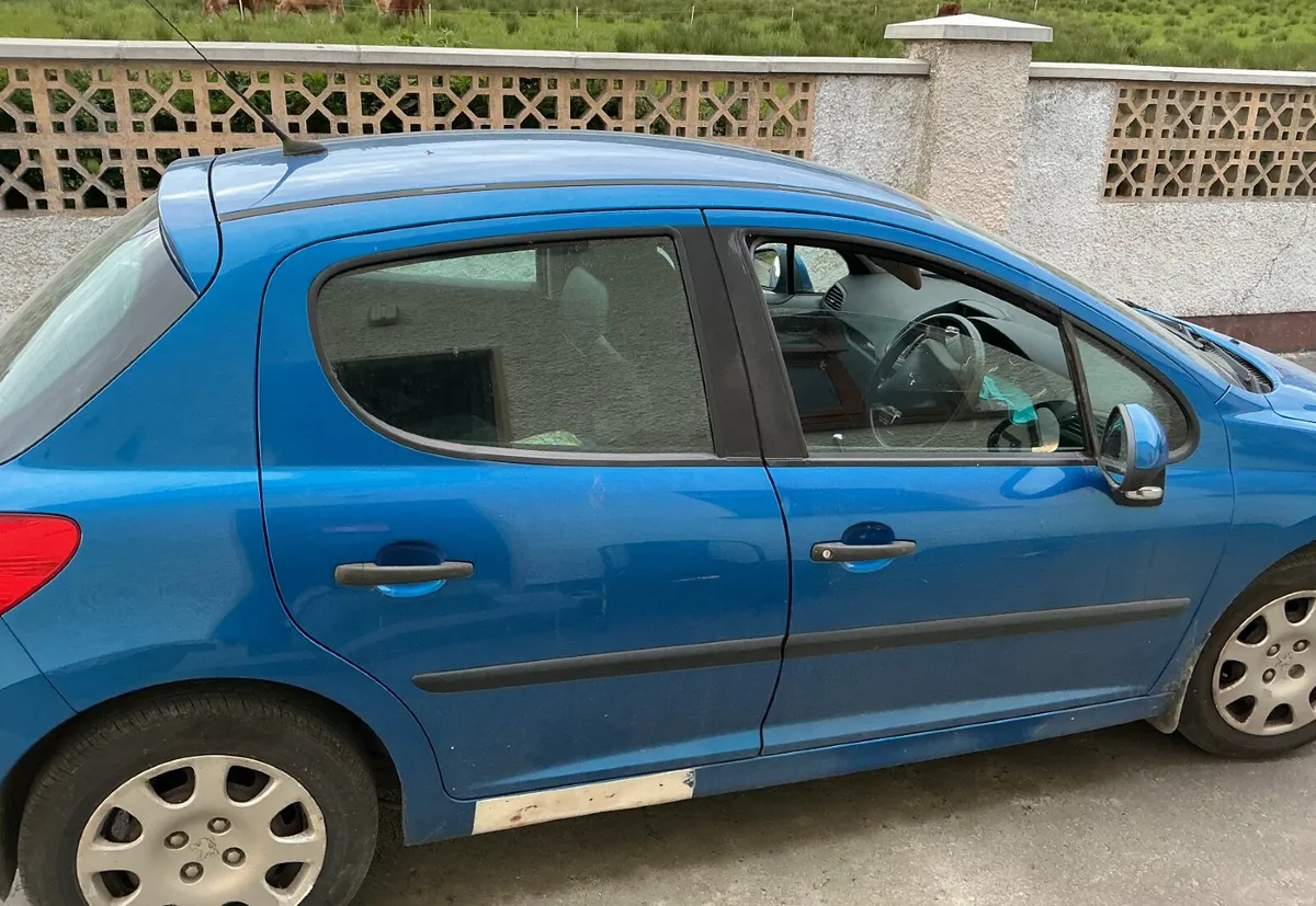 Peugeot 207 2009 - Image 3