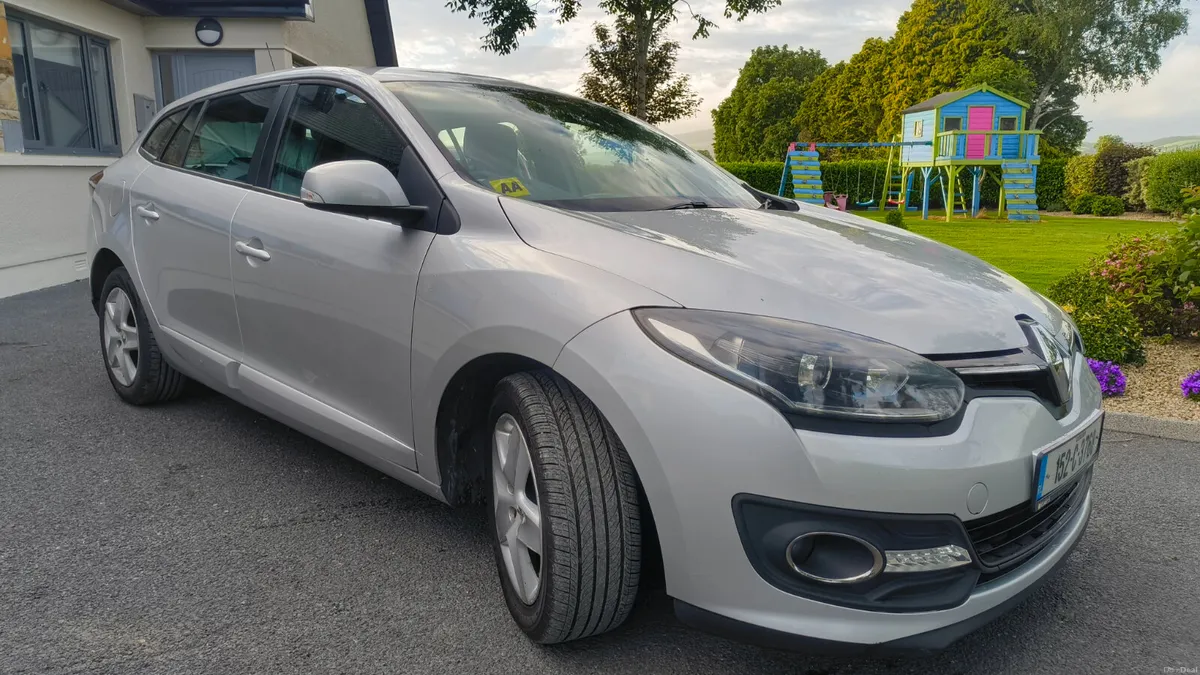 2015 Renault Grand Megane DCi , Low KM's NCT 05/27 - Image 1
