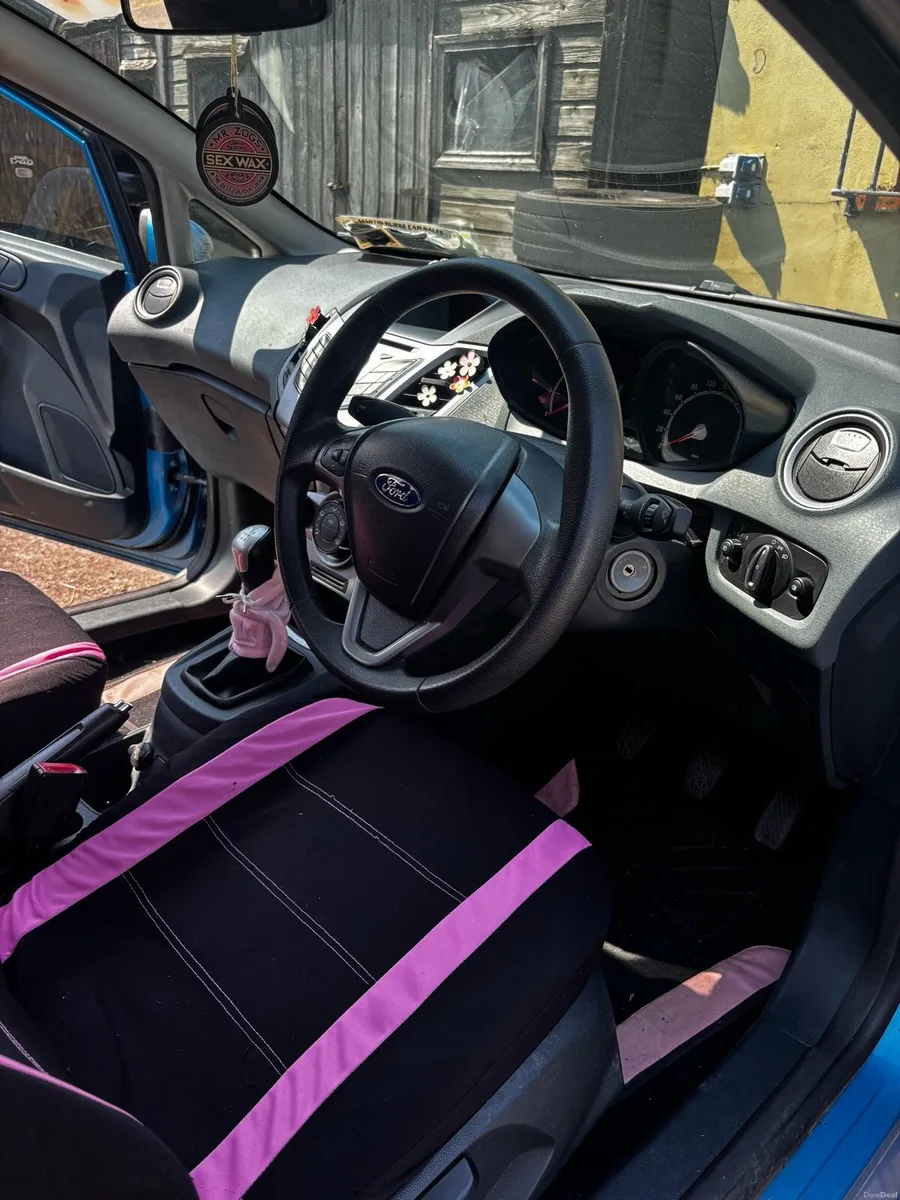2010 ford fiesta - Image 4