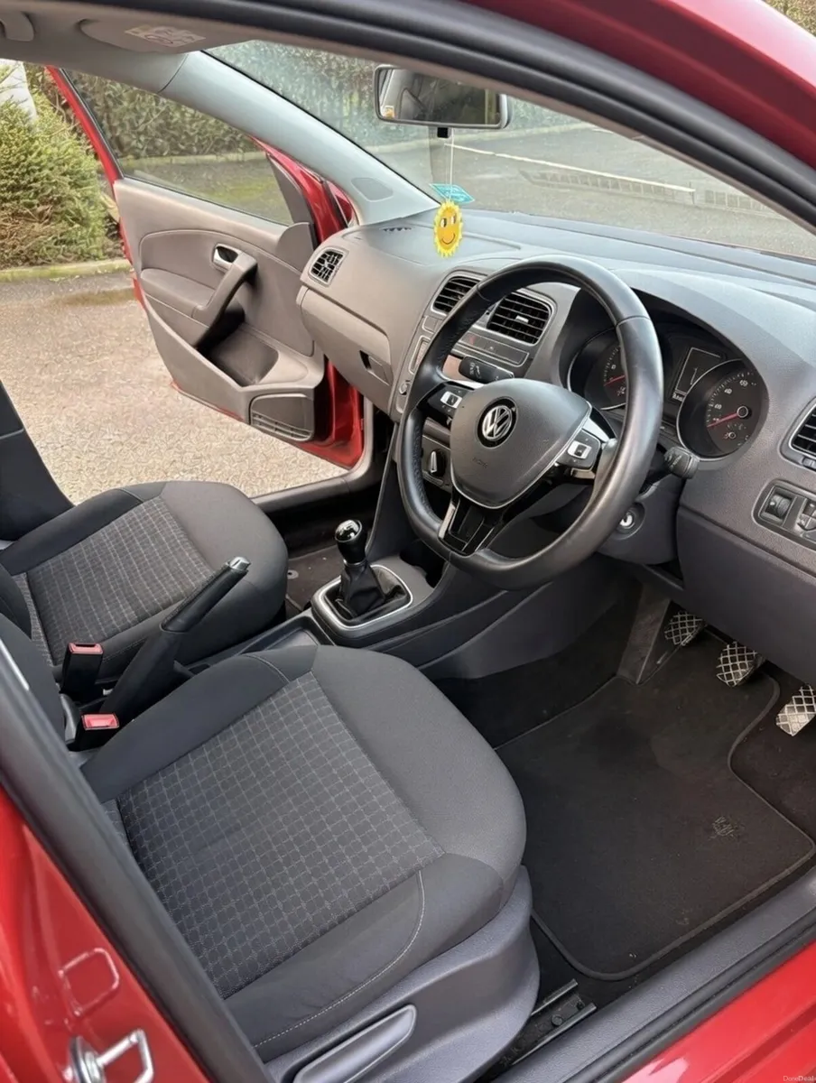 Volkswagen Polo TSI 2015 - Image 3