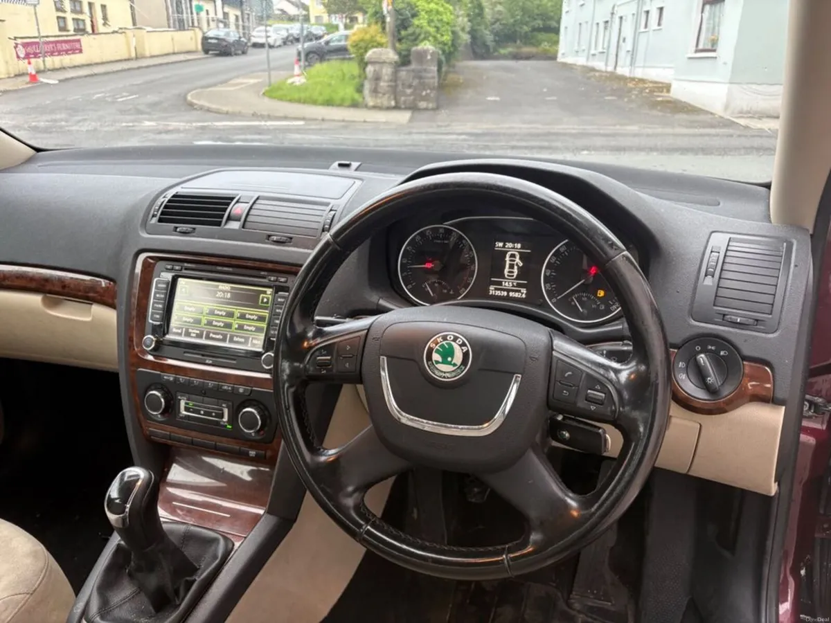 Skoda Octavia 1.6 TDI 105 Elegance - Image 4