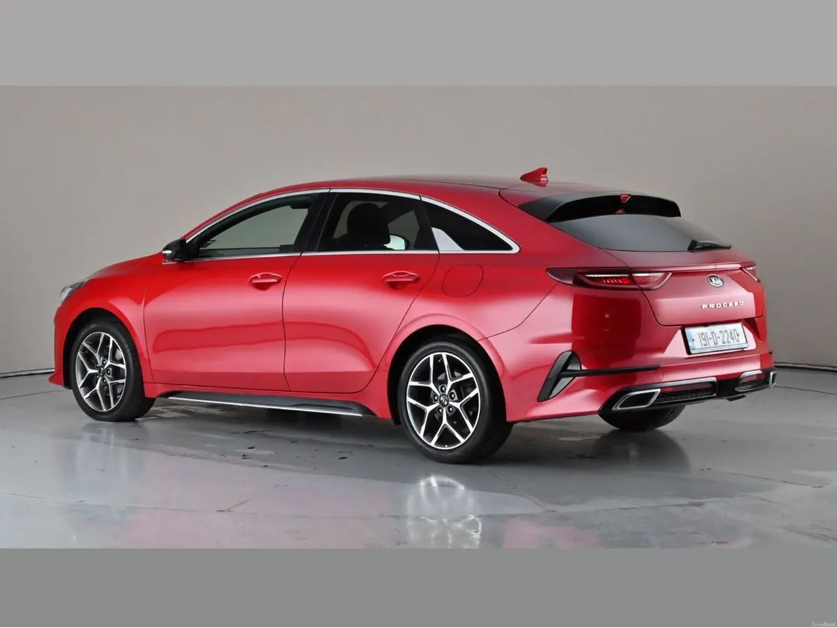Kia ProCeed GT-Line - Image 2